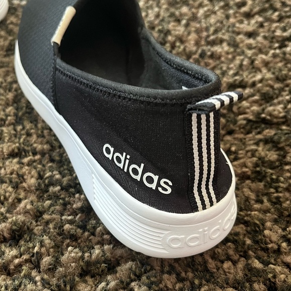 Adidas Black Slip-On Sneakers - Size 8.5 - Picture 4 of 6